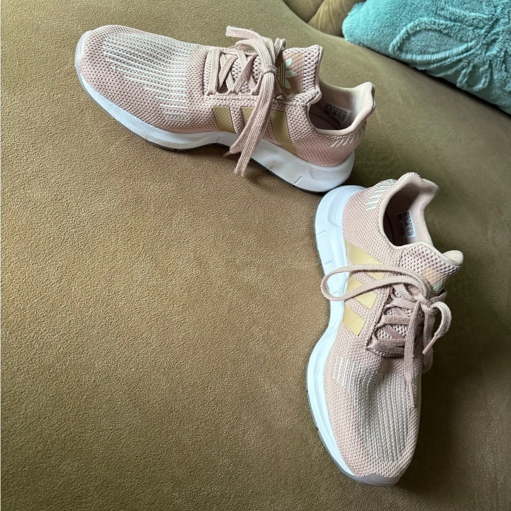Adidas Women's Light Pink Sneakers - Picture 2 of 9